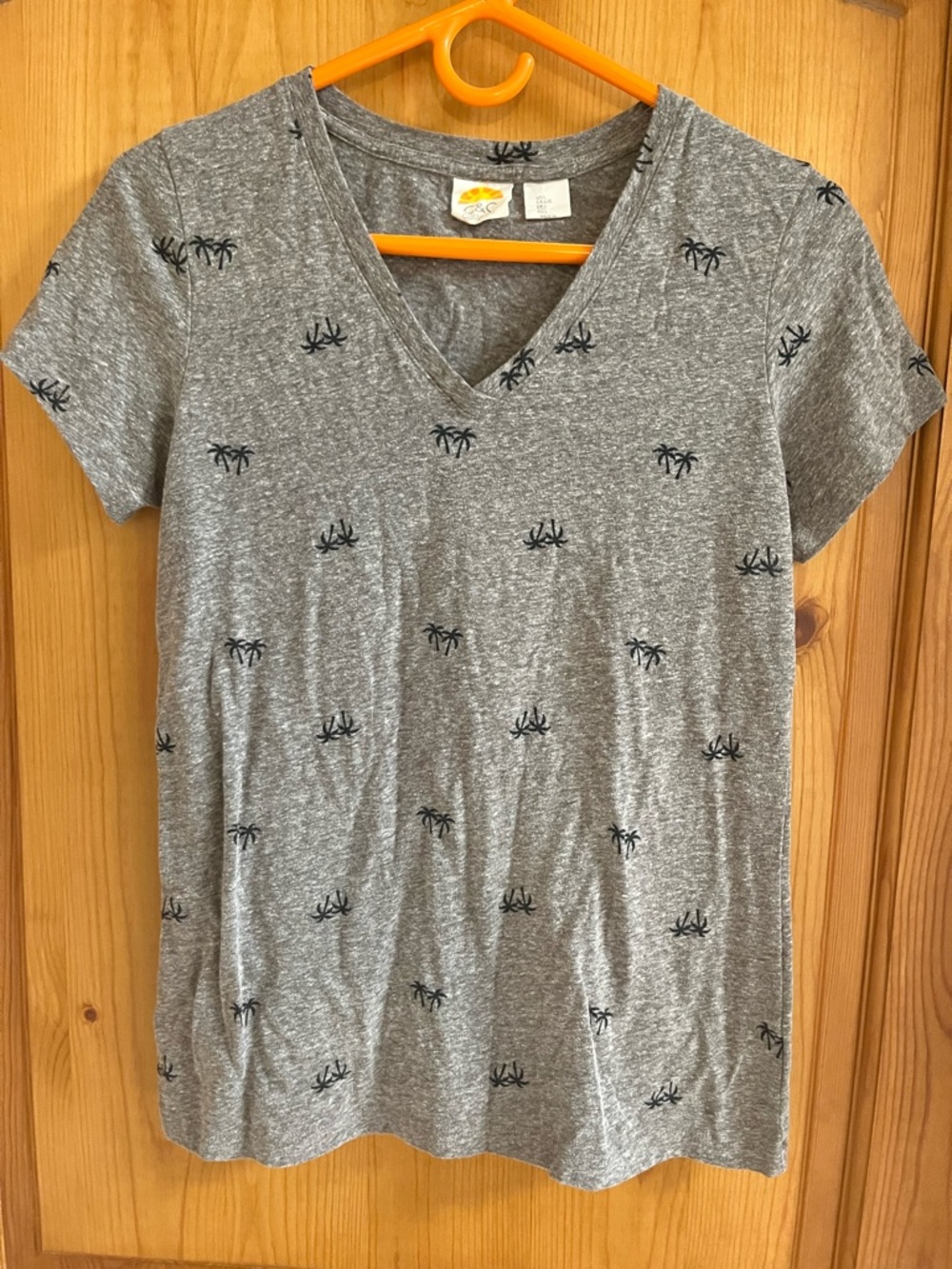C&C California Gray V-Neck Palm Print Tee